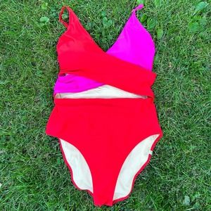 Summersalt Sea Breeze V Neck Cut Out Swim Suit Womens 10 Pink Red One Piece